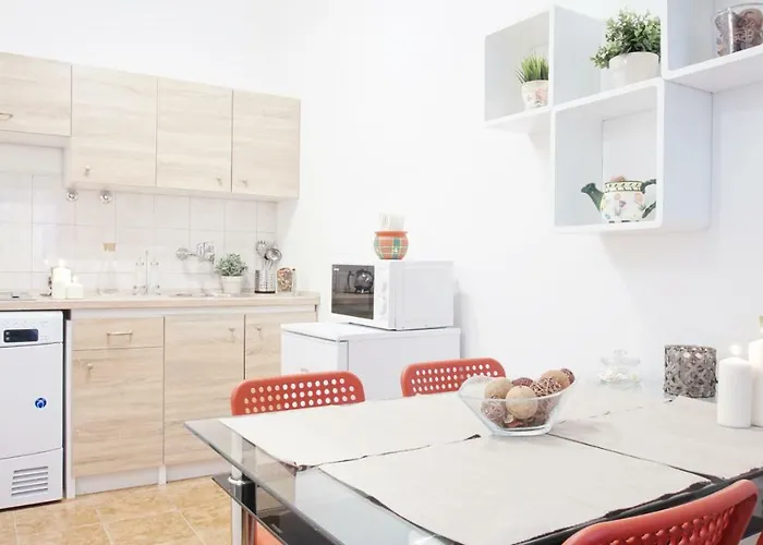 New Astoria Apartment